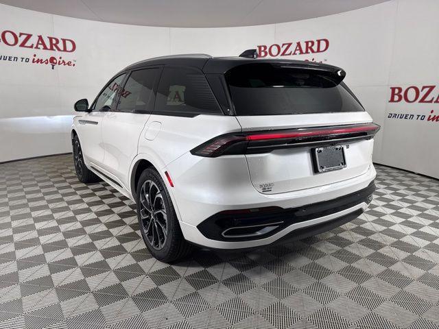 new 2025 Lincoln Nautilus car, priced at $61,557