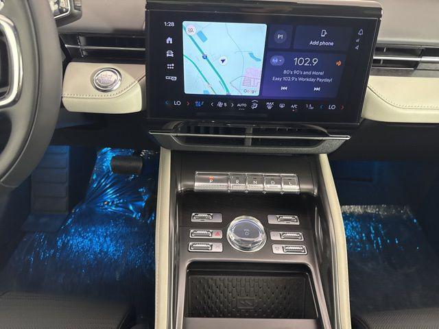 new 2025 Lincoln Nautilus car, priced at $61,557