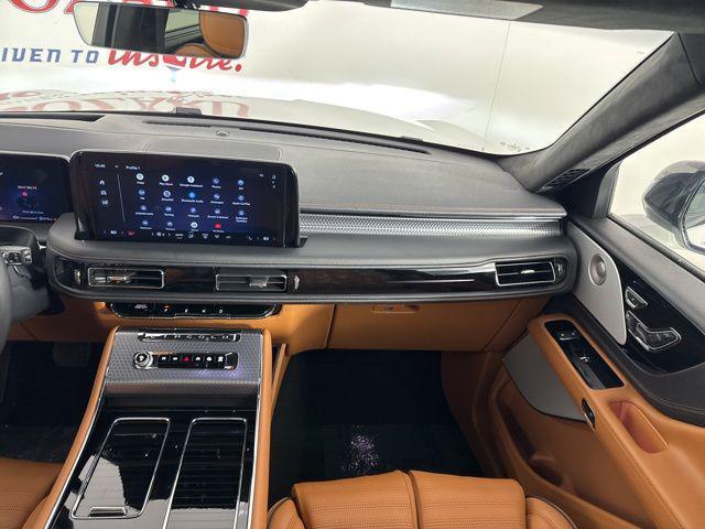 new 2025 Lincoln Aviator car, priced at $95,735
