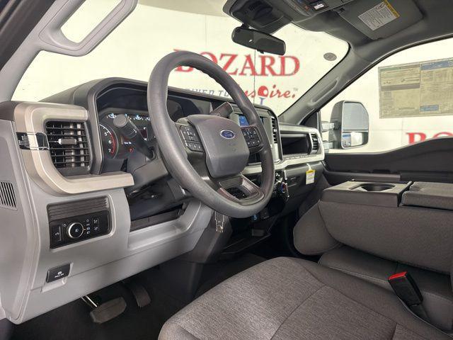 new 2025 Ford F-250 car, priced at $59,285