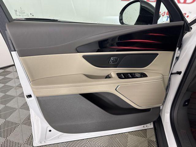 new 2025 Lincoln Nautilus car, priced at $50,816