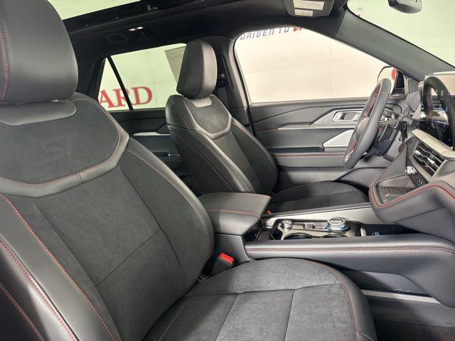 new 2025 Ford Explorer car, priced at $54,877