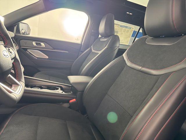 new 2025 Ford Explorer car, priced at $54,877