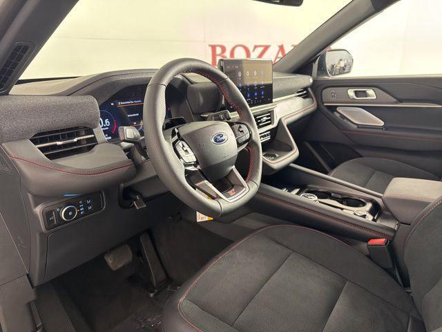 new 2025 Ford Explorer car, priced at $54,877