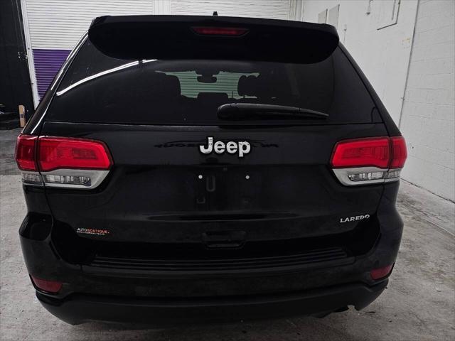 used 2017 Jeep Grand Cherokee car, priced at $14,399