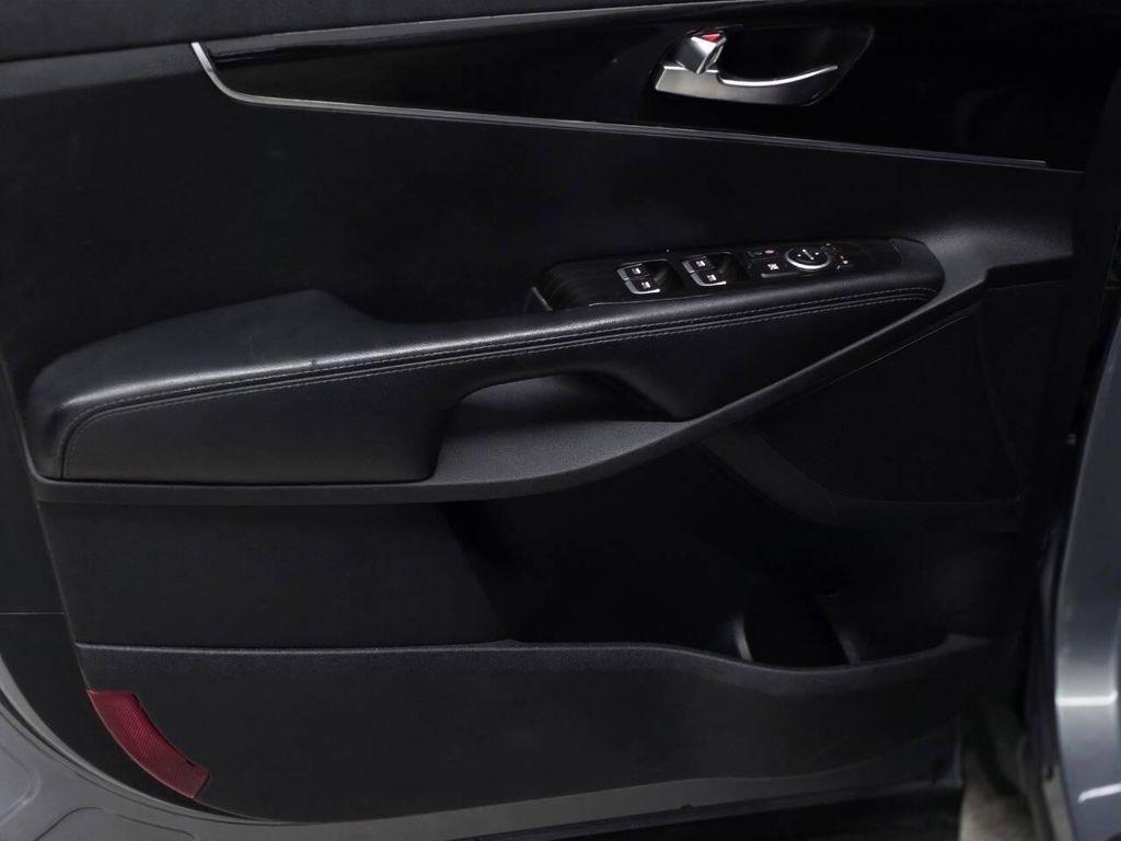 used 2020 Kia Sorento car, priced at $14,900