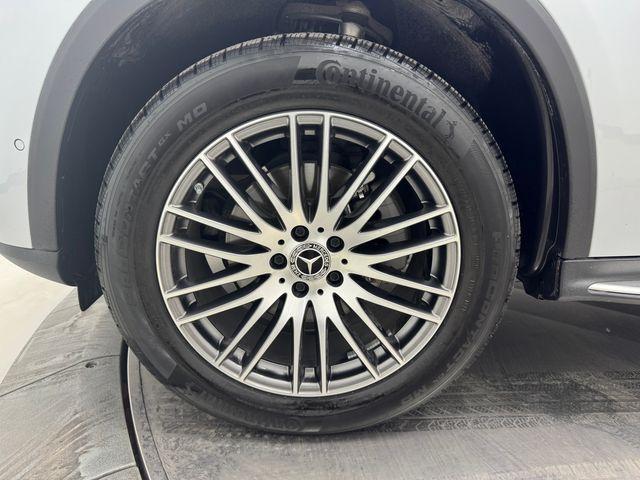 new 2025 Mercedes-Benz GLC 300 car, priced at $56,365