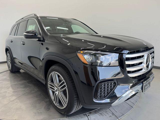 new 2025 Mercedes-Benz GLS 450 car, priced at $90,905