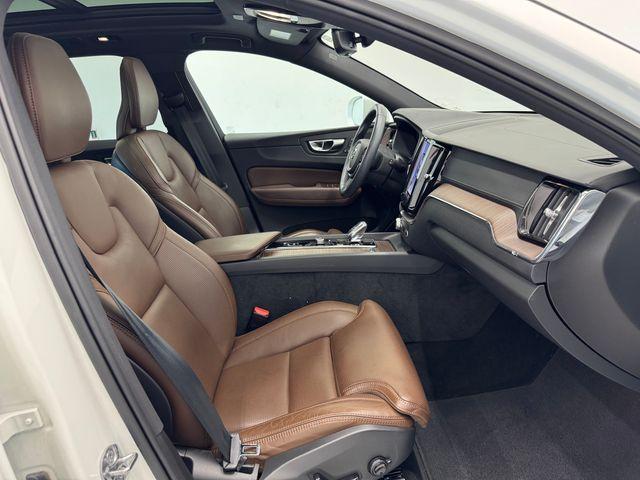 used 2022 Volvo XC60 car, priced at $30,784