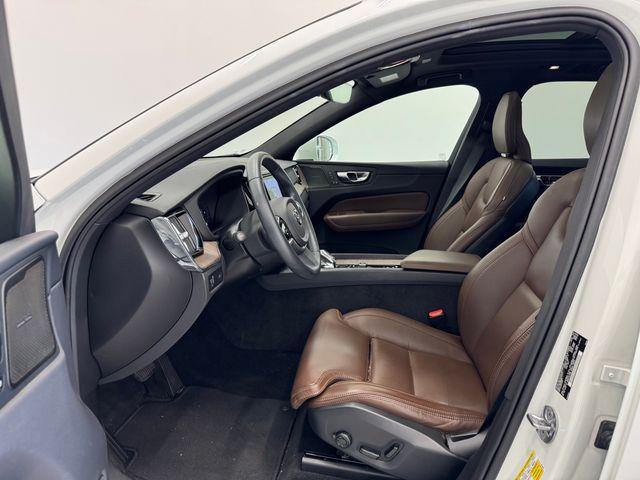 used 2022 Volvo XC60 car, priced at $30,784