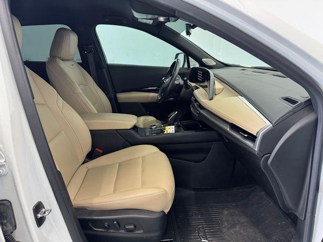 used 2024 Cadillac XT4 car, priced at $31,352