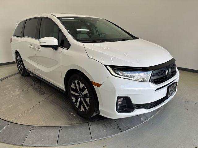 used 2025 Honda Odyssey car, priced at $37,998