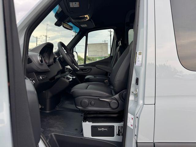 new 2025 Mercedes-Benz Sprinter 2500 car, priced at $90,370