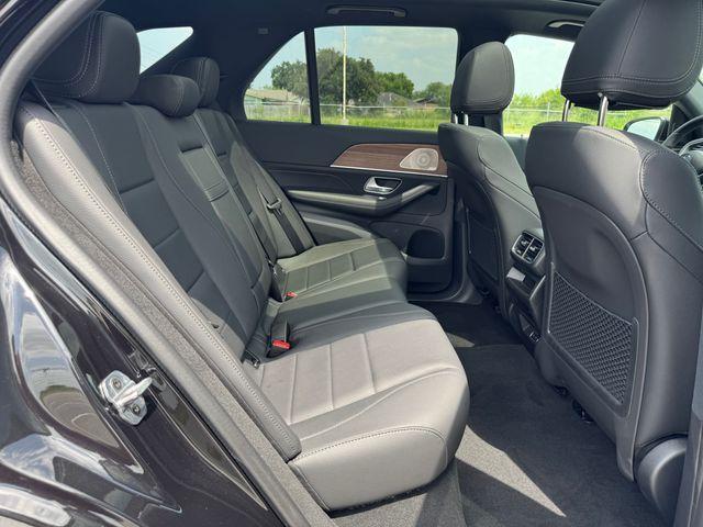 new 2025 Mercedes-Benz GLE 350 car, priced at $70,125