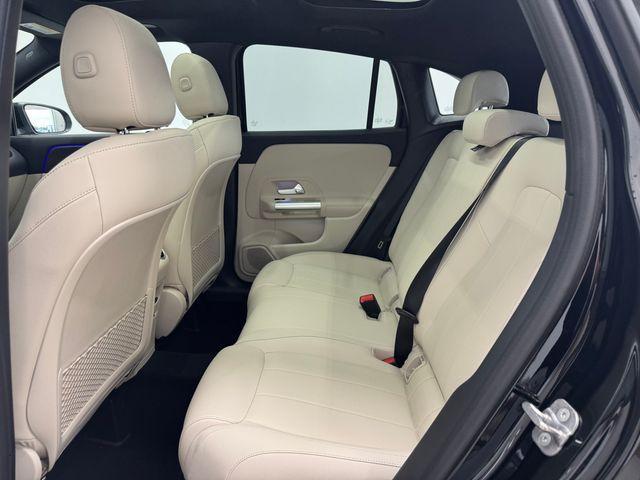 new 2025 Mercedes-Benz GLA 250 car, priced at $45,650