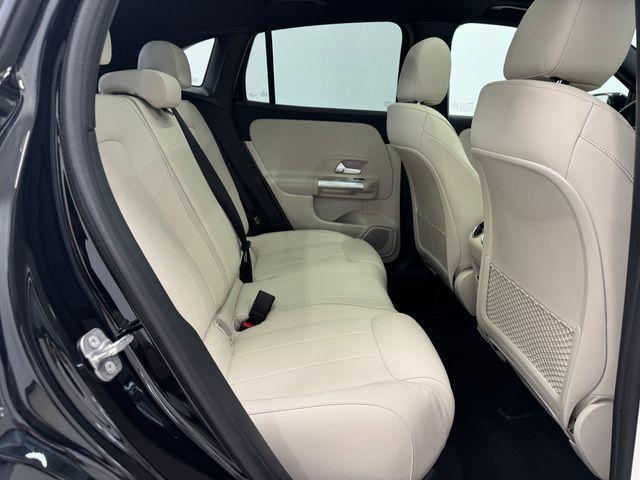 new 2025 Mercedes-Benz GLA 250 car, priced at $45,650