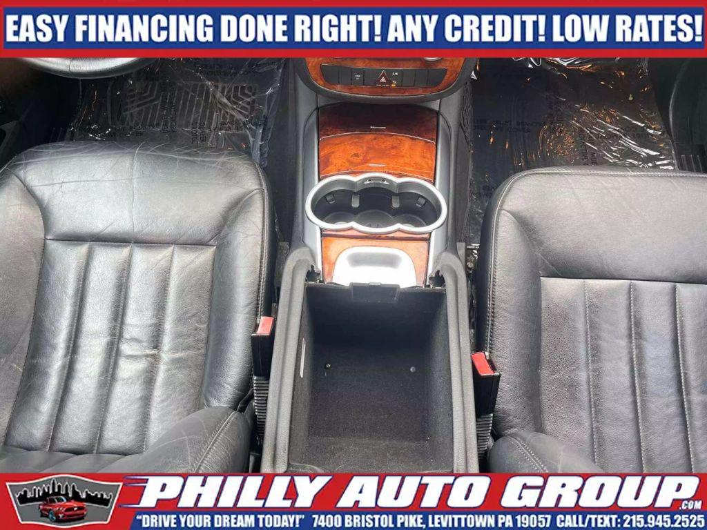 used 2006 Mercedes-Benz R-Class car, priced at $6,885