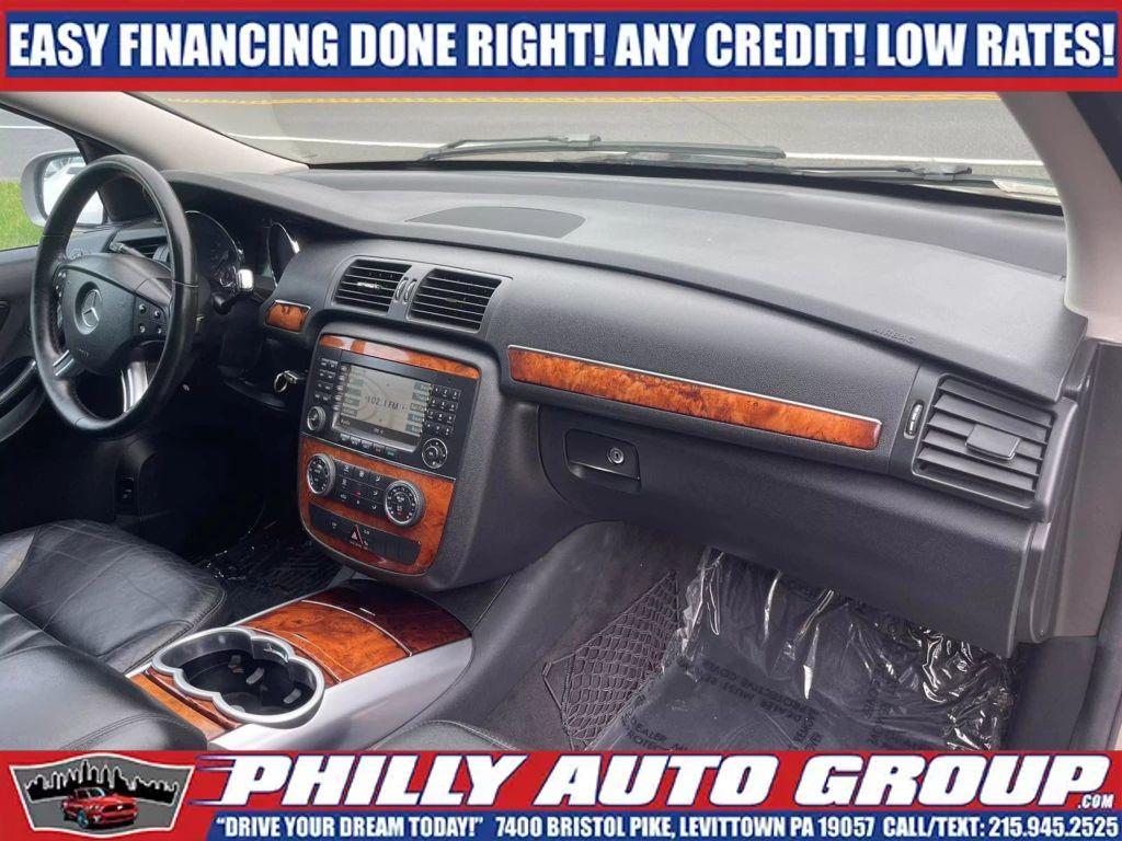 used 2006 Mercedes-Benz R-Class car, priced at $6,885