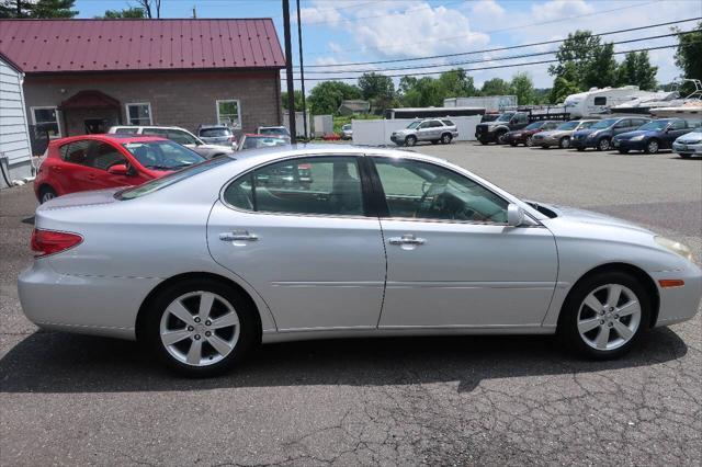 used 2005 Lexus ES 330 car, priced at $9,999