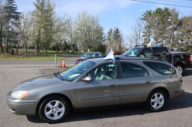 used 2004 Ford Taurus car, priced at $7,999
