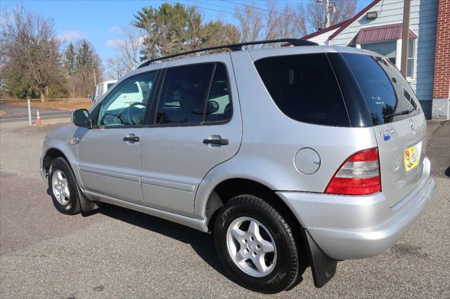 used 2000 Mercedes-Benz M-Class car