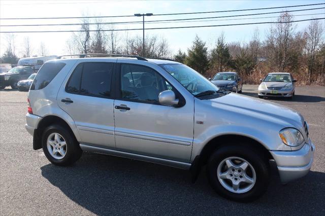 used 2000 Mercedes-Benz M-Class car