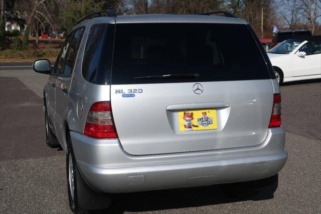 used 2000 Mercedes-Benz M-Class car