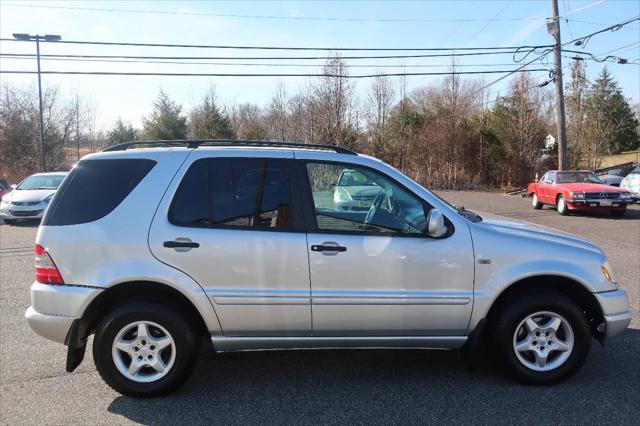 used 2000 Mercedes-Benz M-Class car