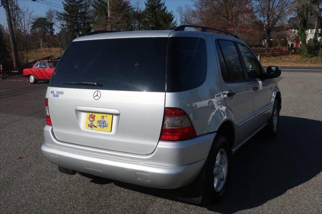 used 2000 Mercedes-Benz M-Class car