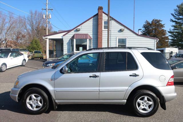 used 2000 Mercedes-Benz M-Class car