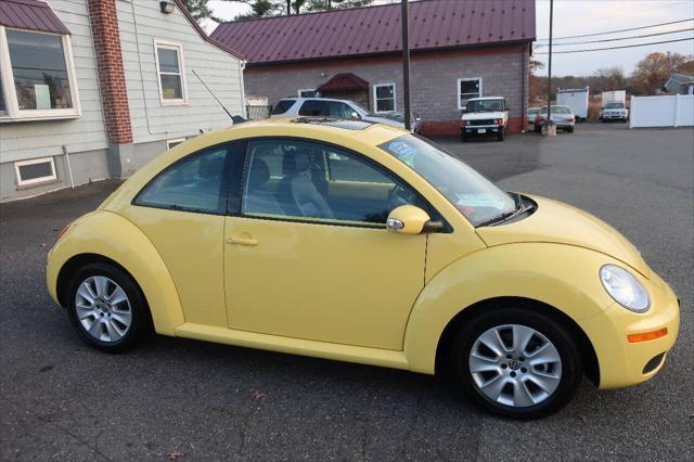 used 2009 Volkswagen New Beetle car