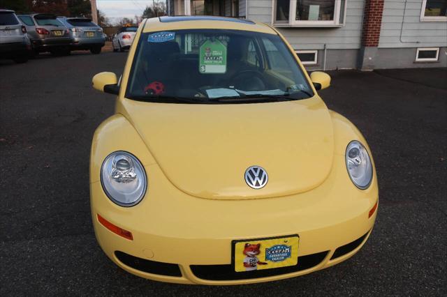 used 2009 Volkswagen New Beetle car