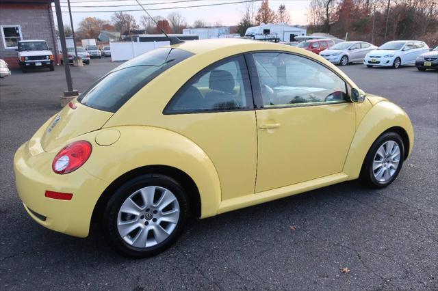 used 2009 Volkswagen New Beetle car