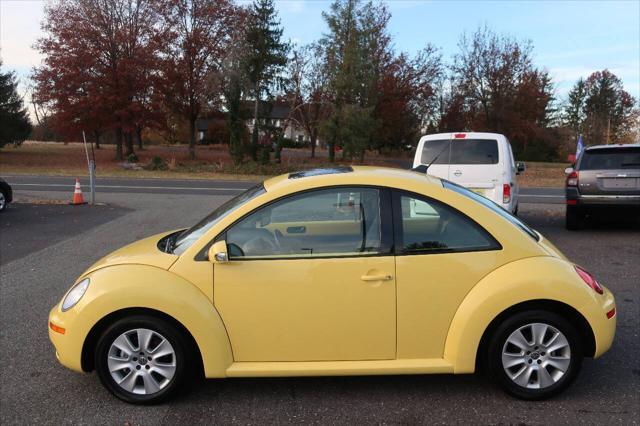 used 2009 Volkswagen New Beetle car