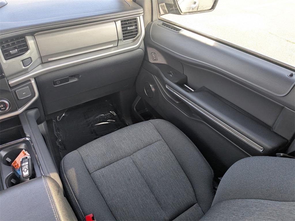used 2024 Ford Expedition car, priced at $48,986