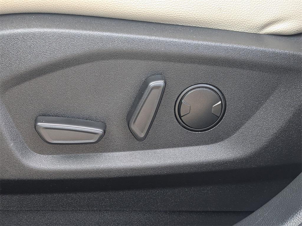 used 2023 Ford Edge car, priced at $26,337