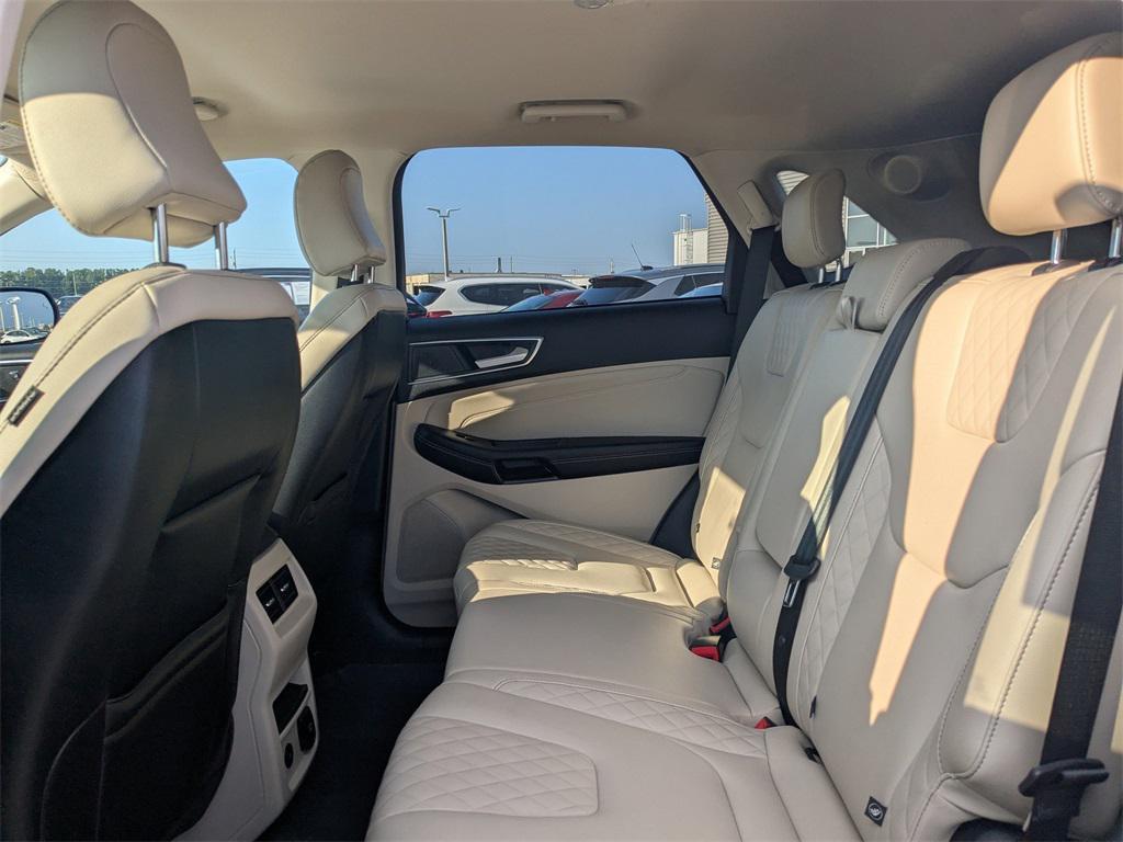 used 2023 Ford Edge car, priced at $26,337