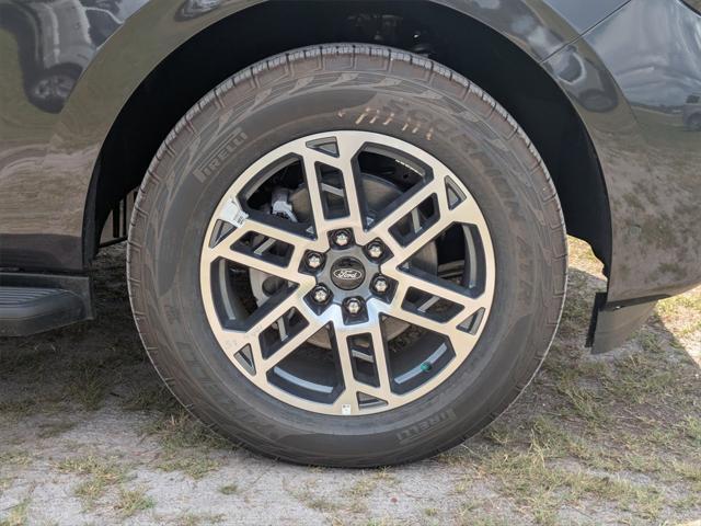 new 2025 Ford Expedition car, priced at $72,150