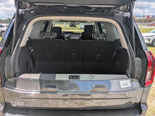 new 2025 Ford Expedition car, priced at $72,150