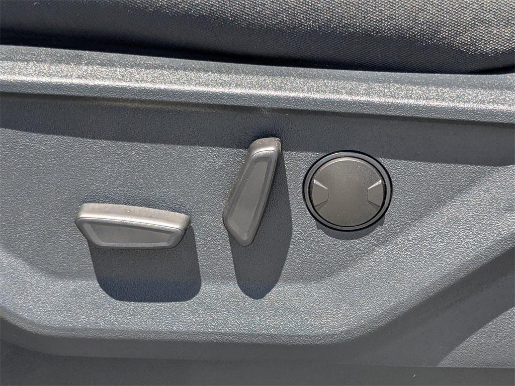 new 2025 Ford F-250 car, priced at $82,522