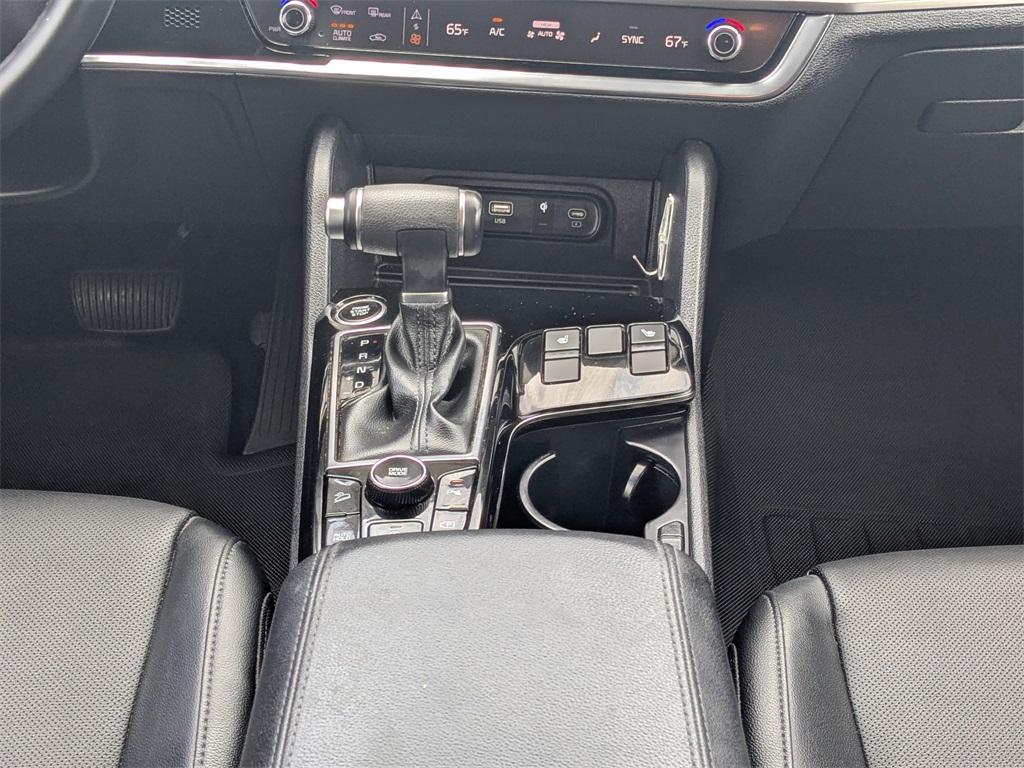used 2025 Kia Sportage car, priced at $25,571