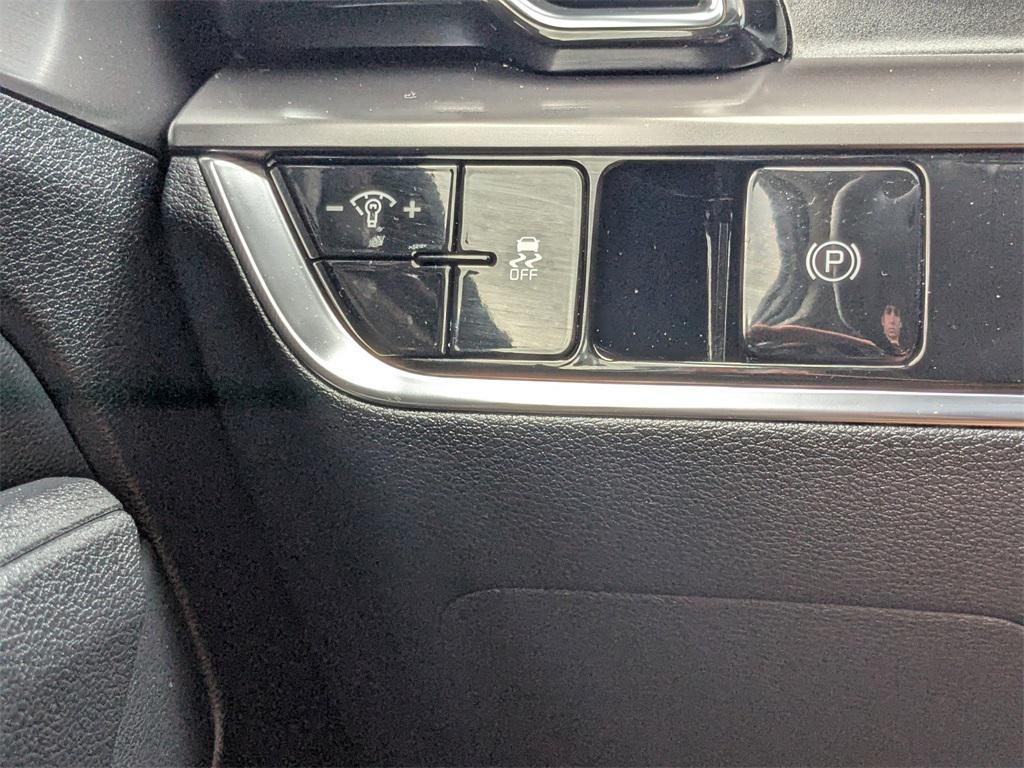 used 2025 Kia Sportage car, priced at $25,571