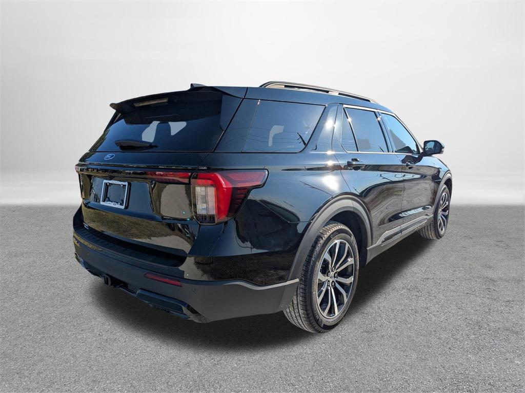 new 2025 Ford Explorer car, priced at $43,862