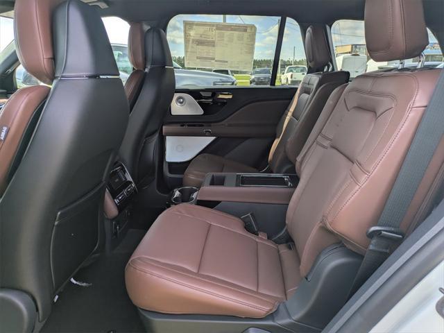 new 2025 Lincoln Aviator car, priced at $72,052