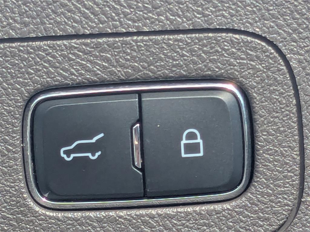 used 2021 Lincoln Aviator car, priced at $29,612