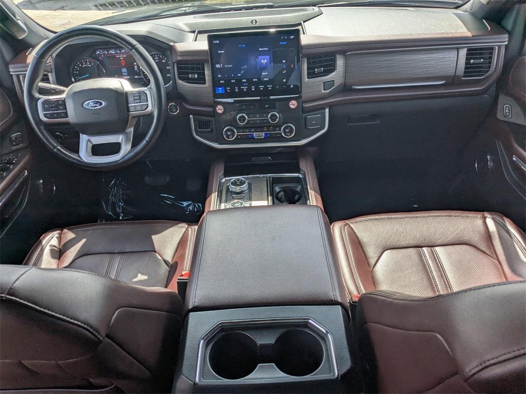 used 2023 Ford Expedition car, priced at $44,044