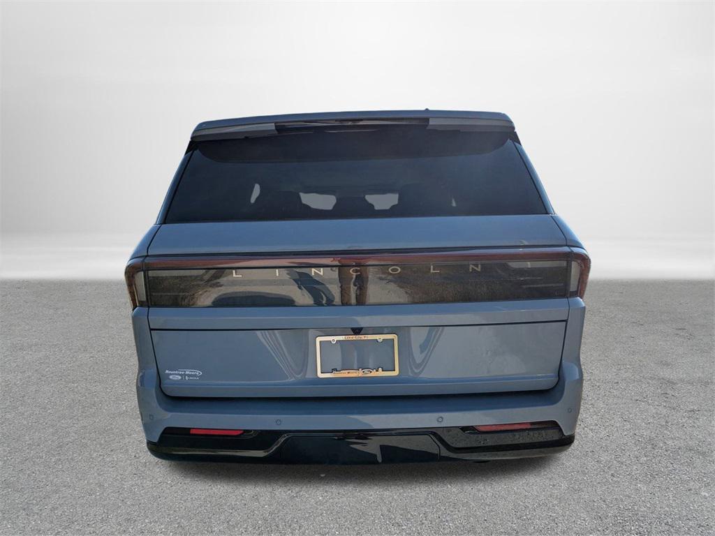 new 2025 Lincoln Navigator car