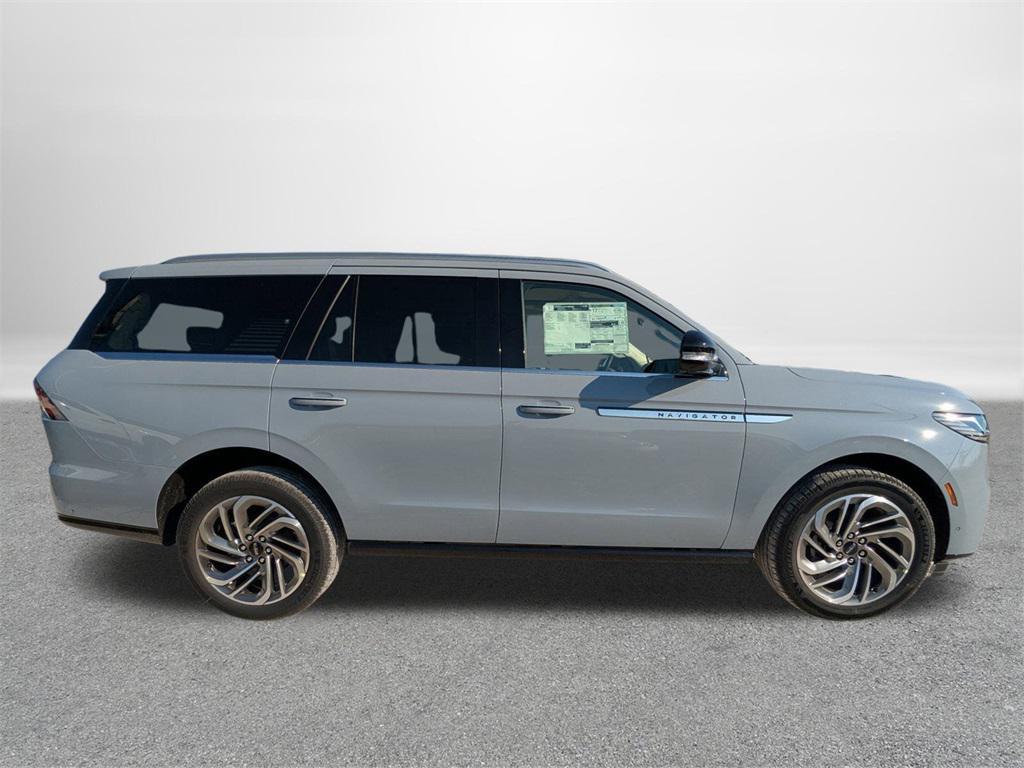 new 2025 Lincoln Navigator car