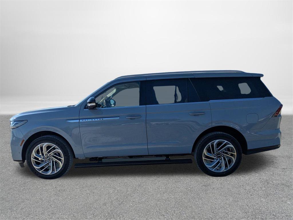 new 2025 Lincoln Navigator car