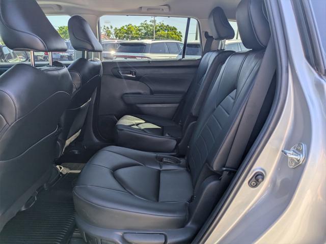 used 2024 Toyota Highlander Hybrid car, priced at $43,272